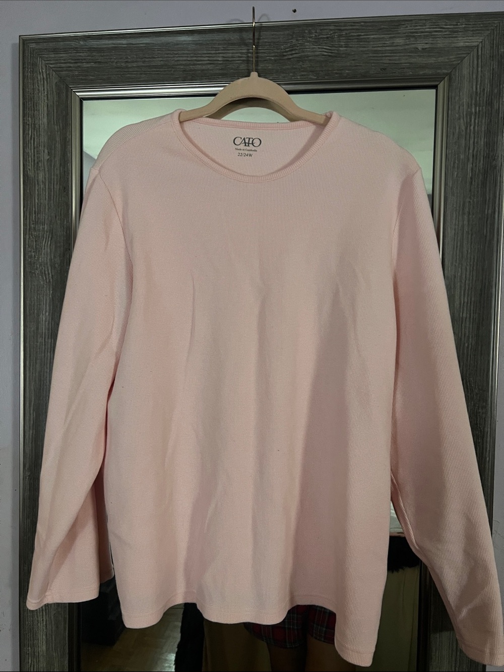 Cato Women’s Pale Pink Long Sleeve Crewneck Shirt
